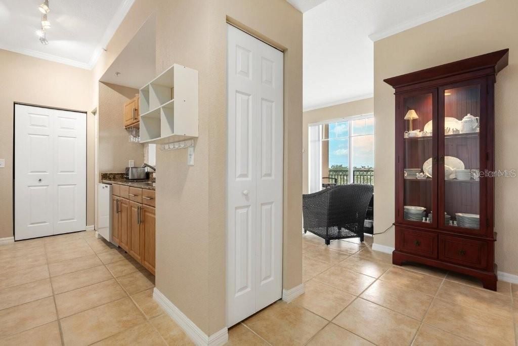 Active With Contract: $535,000 (3 beds, 2 baths, 1352 Square Feet)