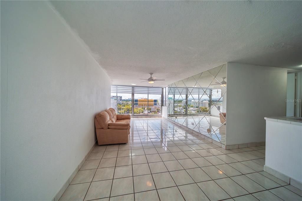 В аренду: $2,000 (2 спален, 1 ванн, 0 Квадратных фут)