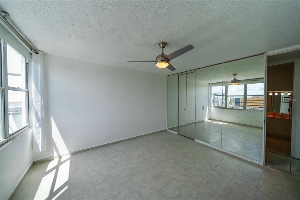 В аренду: $2,000 (2 спален, 1 ванн, 0 Квадратных фут)