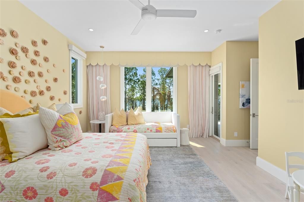 En Venta: $9,495,000 (6 camas, 7 baños, 8257 Pies cuadrados)