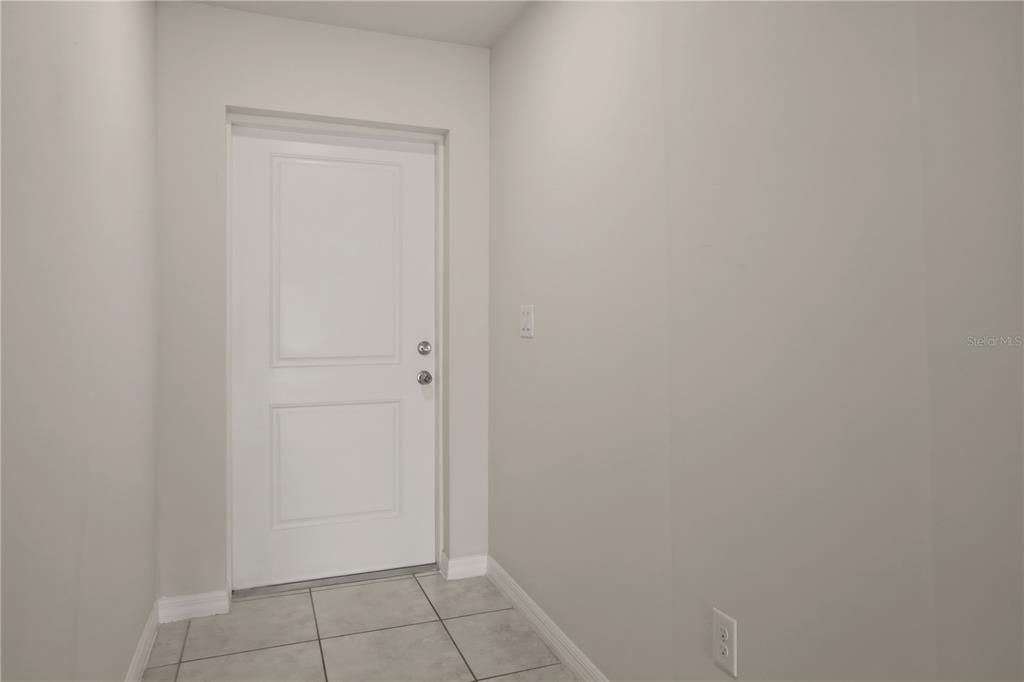Active With Contract: $279,000 (3 beds, 2 baths, 1614 Square Feet)