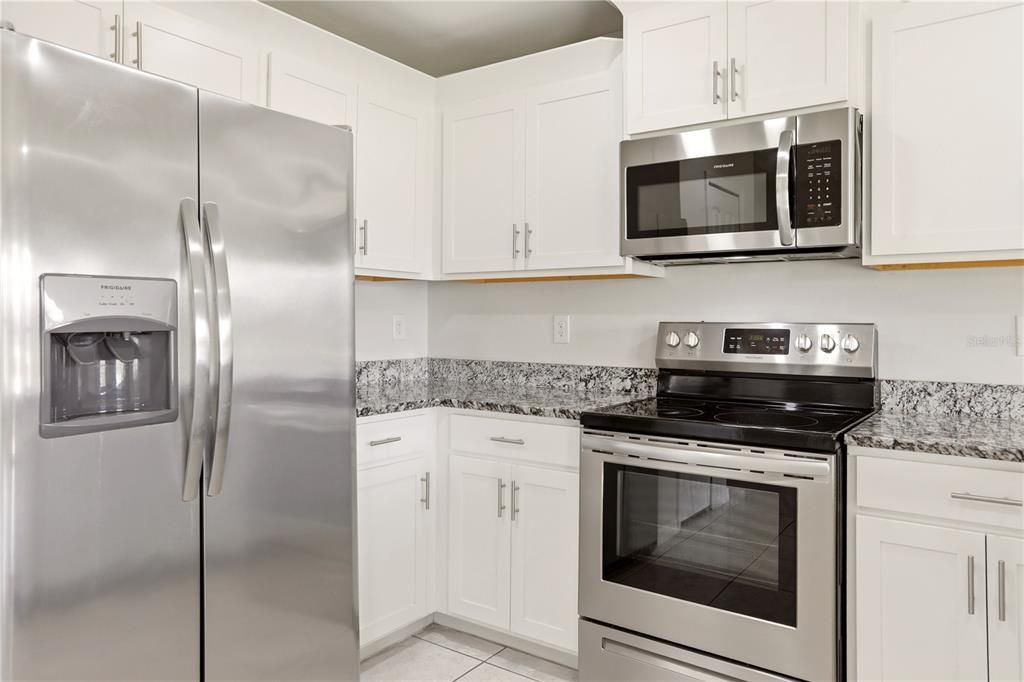 Active With Contract: $279,000 (3 beds, 2 baths, 1614 Square Feet)