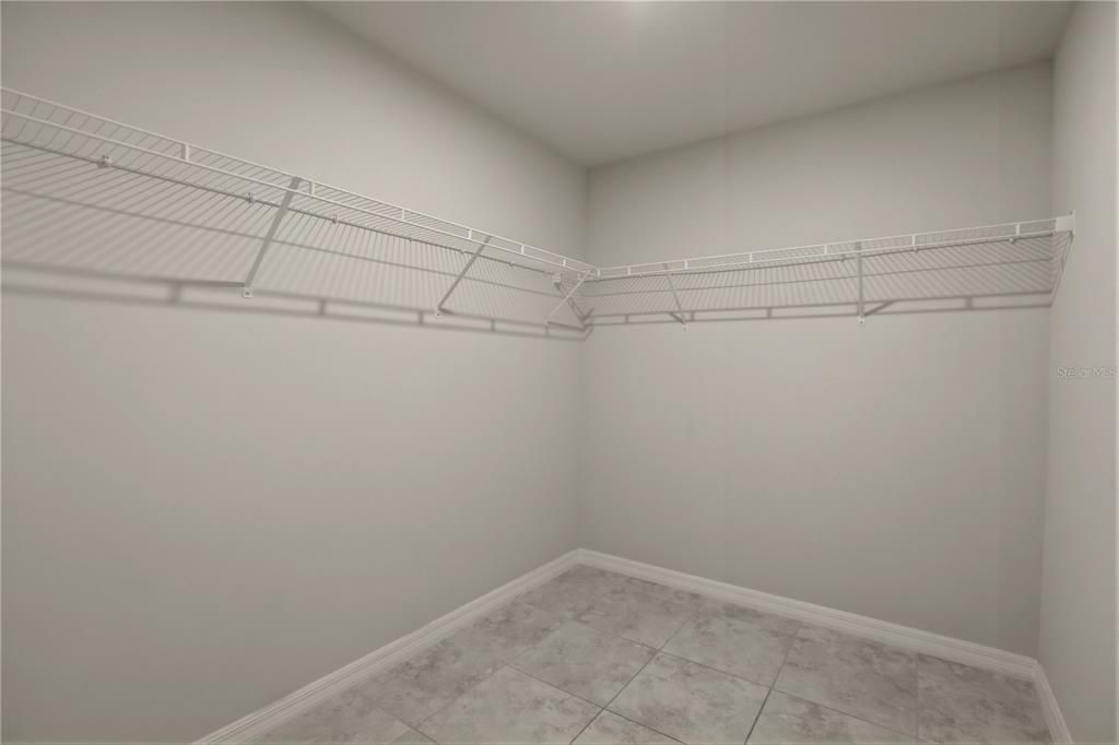 Active With Contract: $279,000 (3 beds, 2 baths, 1614 Square Feet)