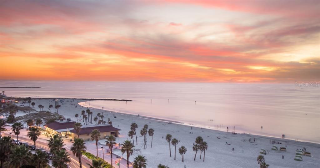 На продажу: $375,000 (2 спален, 0 ванн, 1276 Квадратных фут)