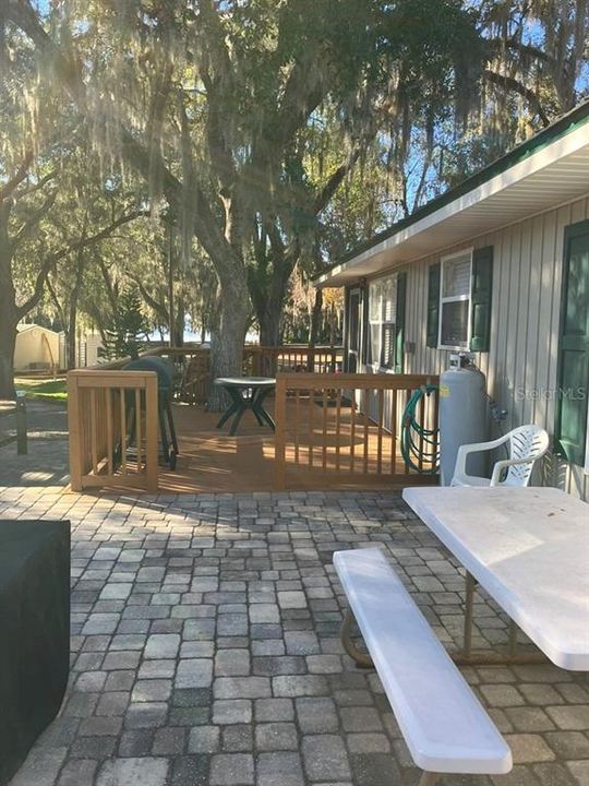 For Sale: $250,000 (2 beds, 1 baths, 672 Square Feet)