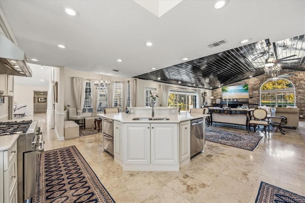 For Sale: $1,399,000 (5 beds, 4 baths, 4007 Square Feet)