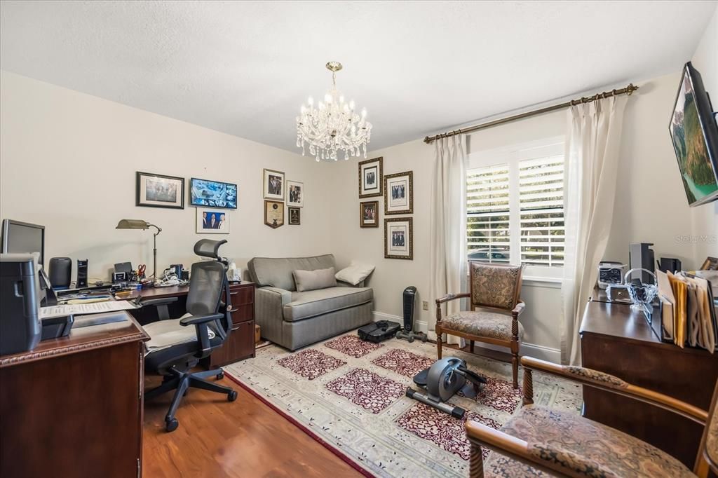 For Sale: $1,399,000 (5 beds, 4 baths, 4007 Square Feet)