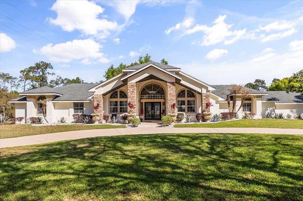 For Sale: $1,399,000 (5 beds, 4 baths, 4007 Square Feet)