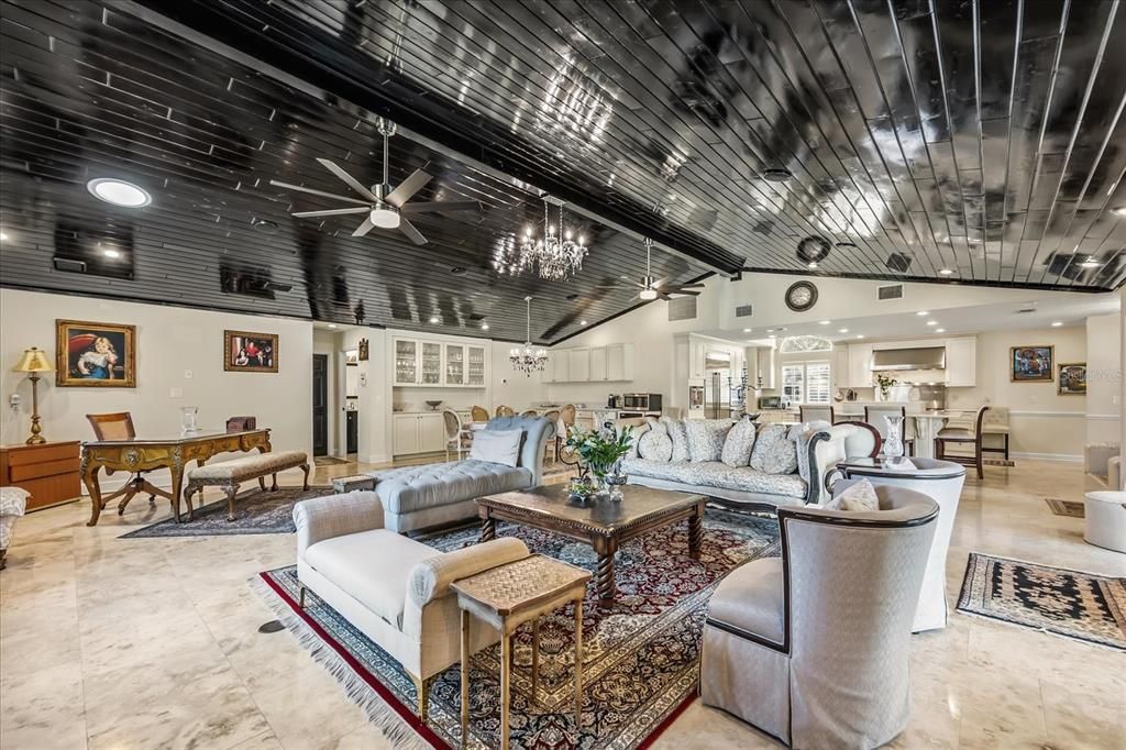 For Sale: $1,399,000 (5 beds, 4 baths, 4007 Square Feet)