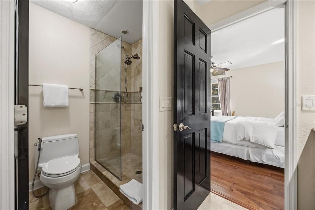 For Sale: $1,399,000 (5 beds, 4 baths, 4007 Square Feet)