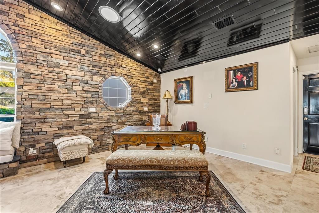 For Sale: $1,399,000 (5 beds, 4 baths, 4007 Square Feet)