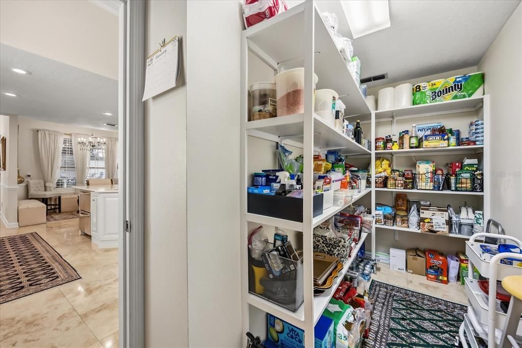 For Sale: $1,399,000 (5 beds, 4 baths, 4007 Square Feet)