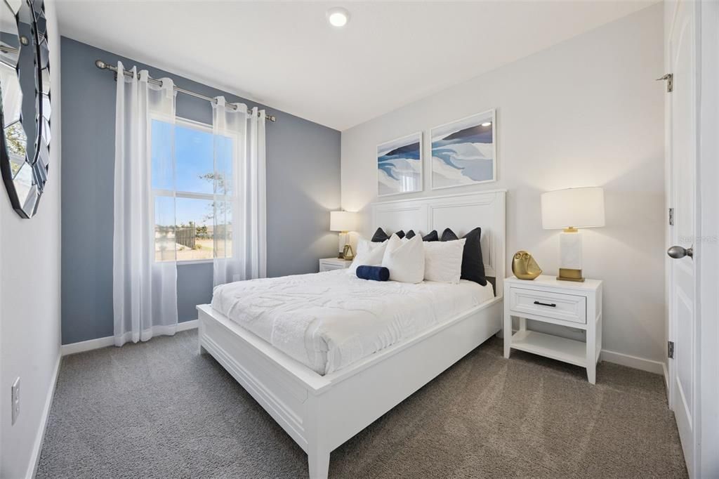 Activo con contrato: $359,990 (4 camas, 2 baños, 1665 Pies cuadrados)