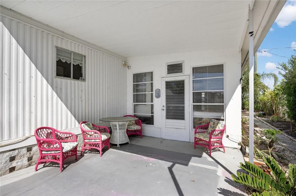 На продажу: $150,000 (2 спален, 2 ванн, 1152 Квадратных фут)