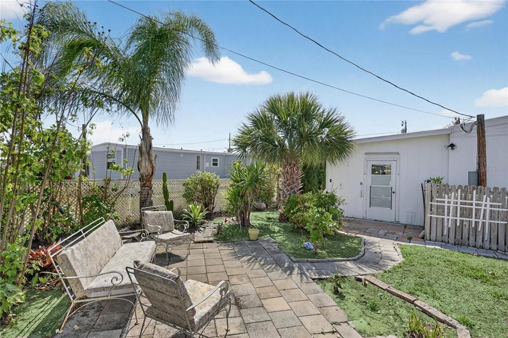 На продажу: $150,000 (2 спален, 2 ванн, 1152 Квадратных фут)