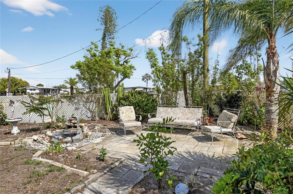 На продажу: $150,000 (2 спален, 2 ванн, 1152 Квадратных фут)