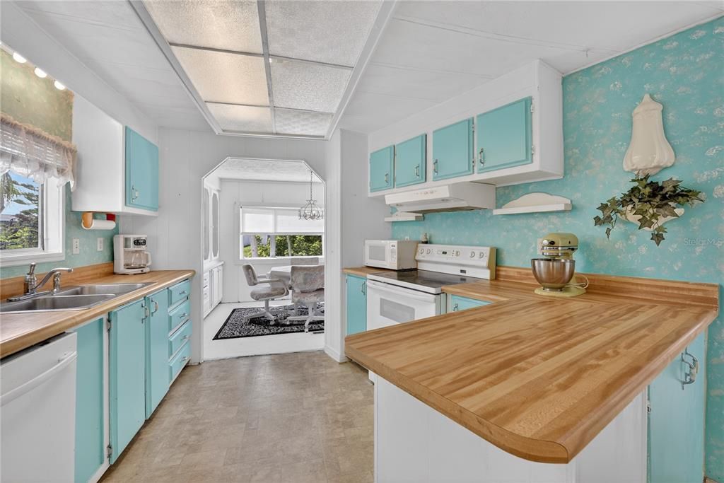 На продажу: $150,000 (2 спален, 2 ванн, 1152 Квадратных фут)