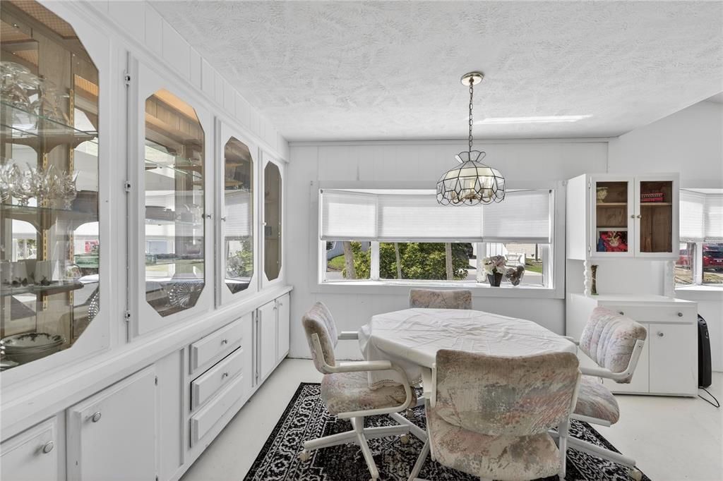 На продажу: $150,000 (2 спален, 2 ванн, 1152 Квадратных фут)