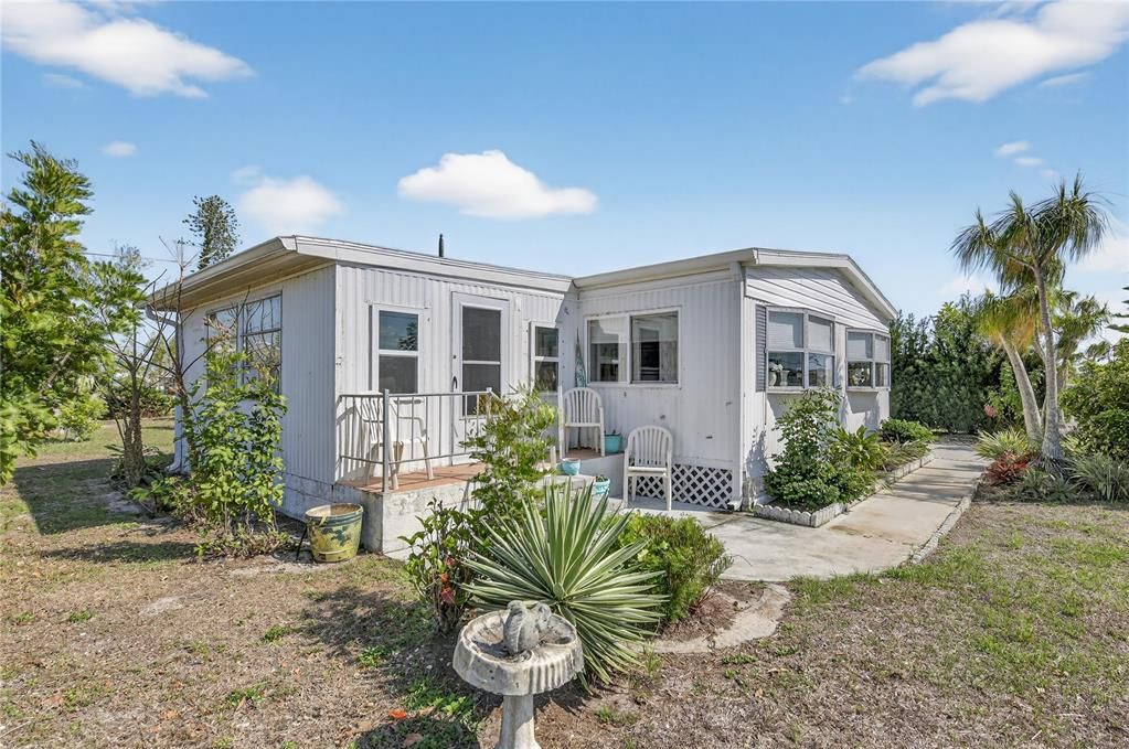 На продажу: $150,000 (2 спален, 2 ванн, 1152 Квадратных фут)