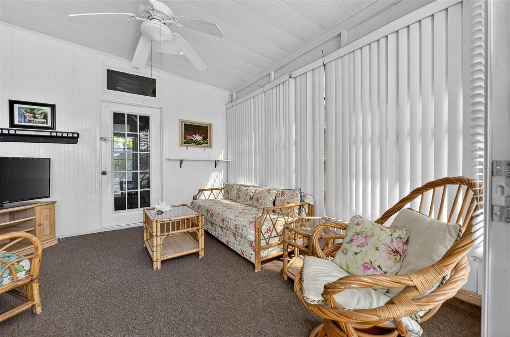 На продажу: $150,000 (2 спален, 2 ванн, 1152 Квадратных фут)