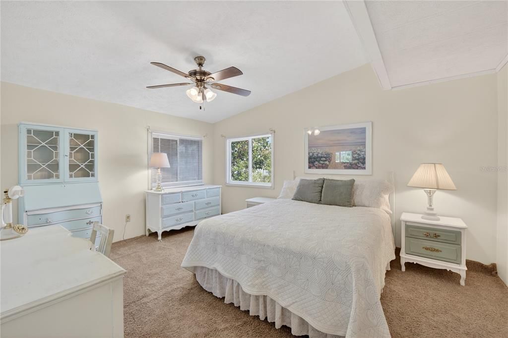 На продажу: $150,000 (2 спален, 2 ванн, 1152 Квадратных фут)