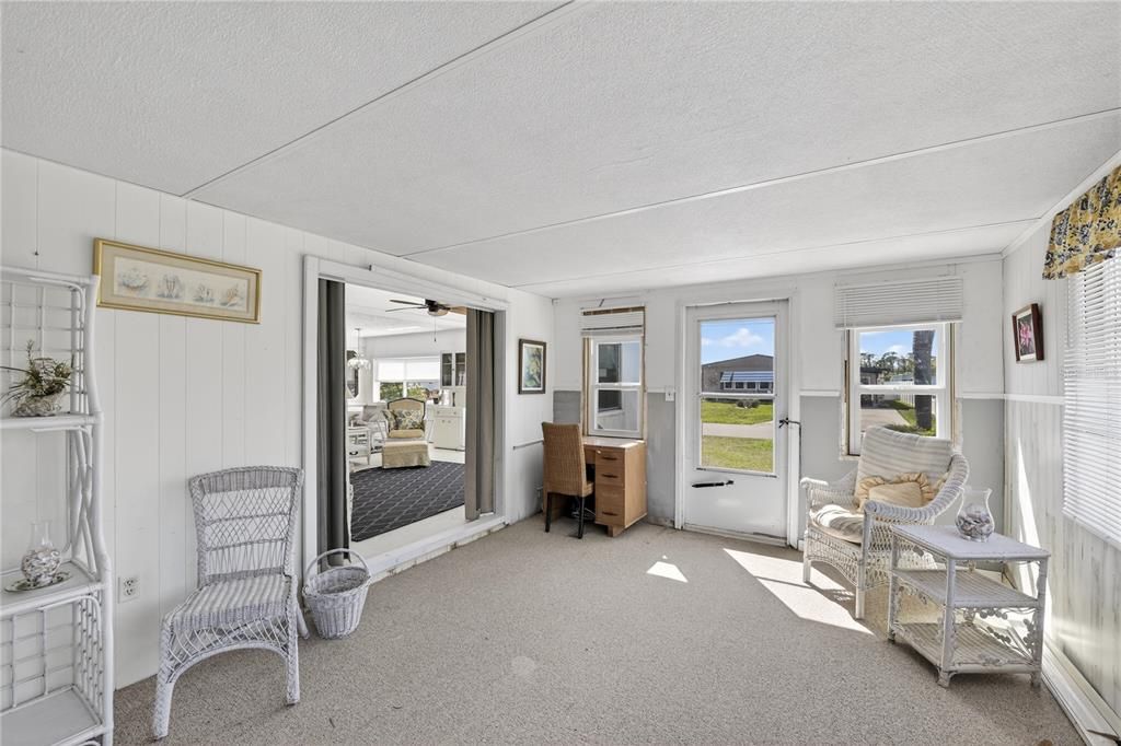 На продажу: $150,000 (2 спален, 2 ванн, 1152 Квадратных фут)