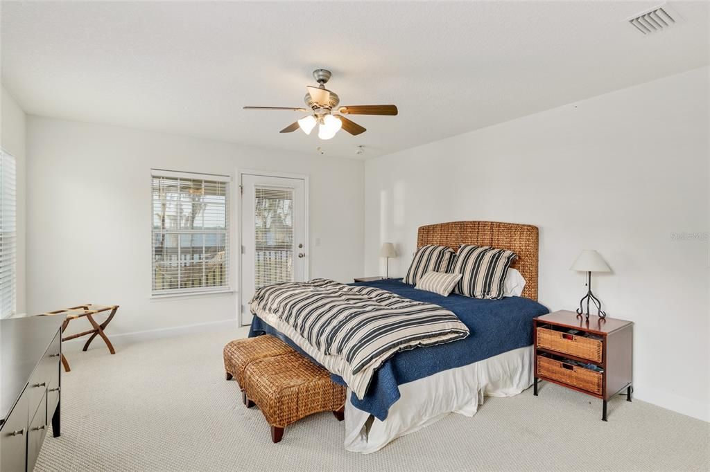For Sale: $995,000 (4 beds, 4 baths, 3058 Square Feet)