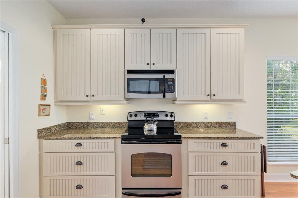 For Sale: $995,000 (4 beds, 4 baths, 3058 Square Feet)