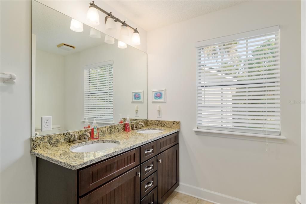 For Sale: $995,000 (4 beds, 4 baths, 3058 Square Feet)