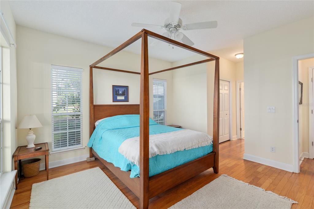 For Sale: $995,000 (4 beds, 4 baths, 3058 Square Feet)