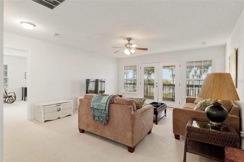 For Sale: $995,000 (4 beds, 4 baths, 3058 Square Feet)