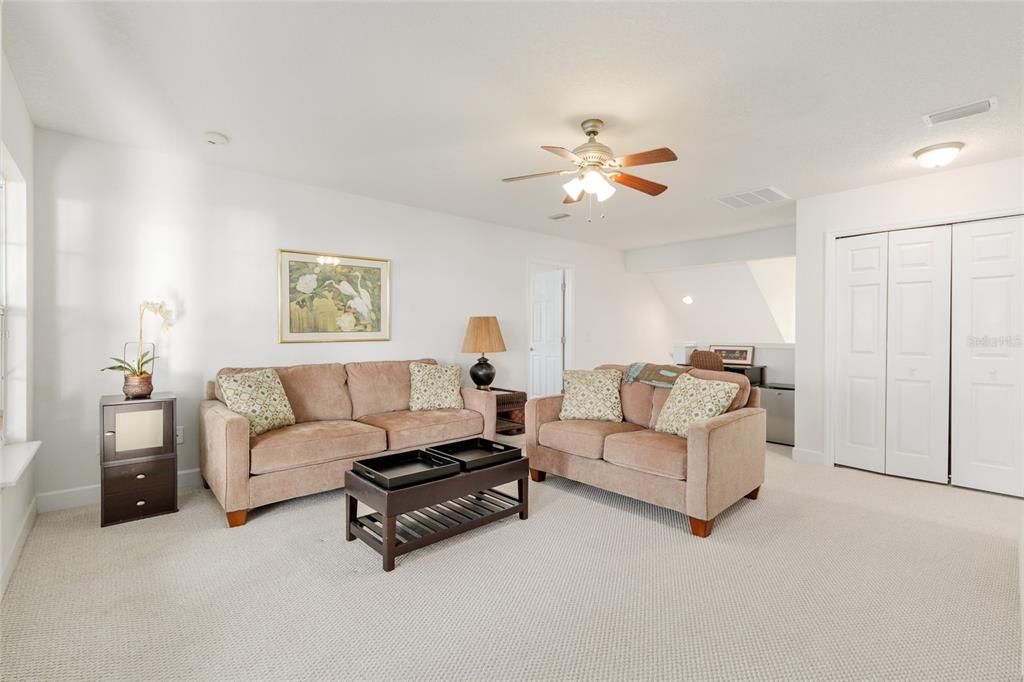 For Sale: $995,000 (4 beds, 4 baths, 3058 Square Feet)