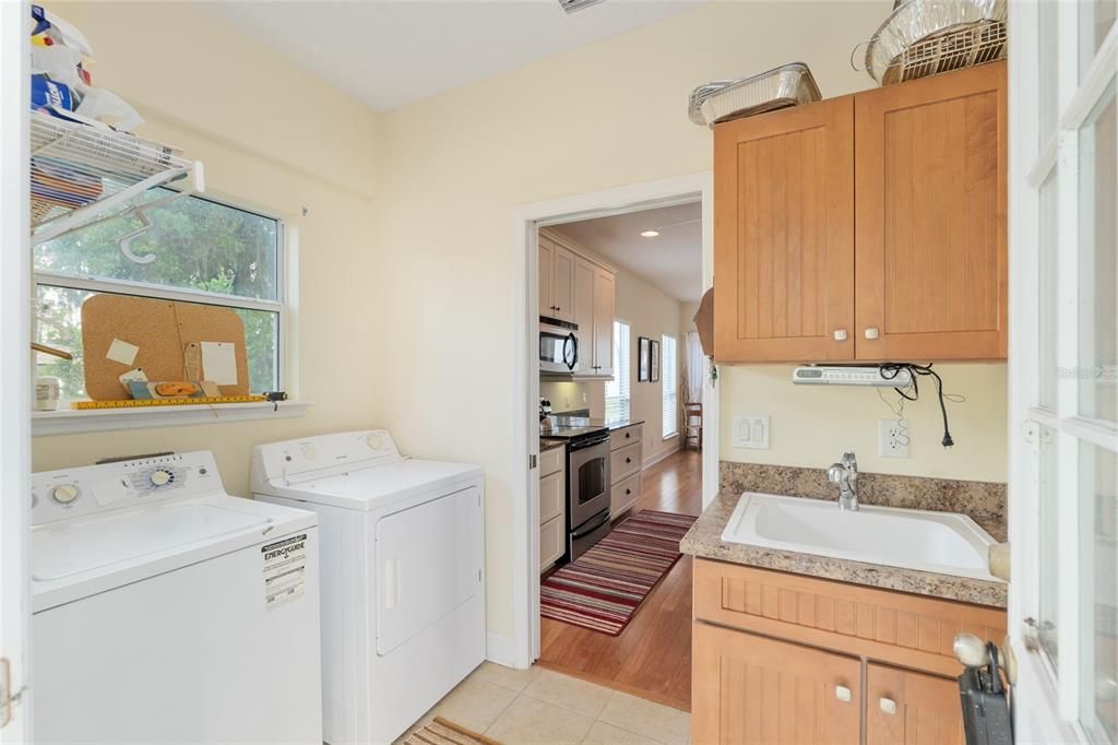 For Sale: $995,000 (4 beds, 4 baths, 3058 Square Feet)