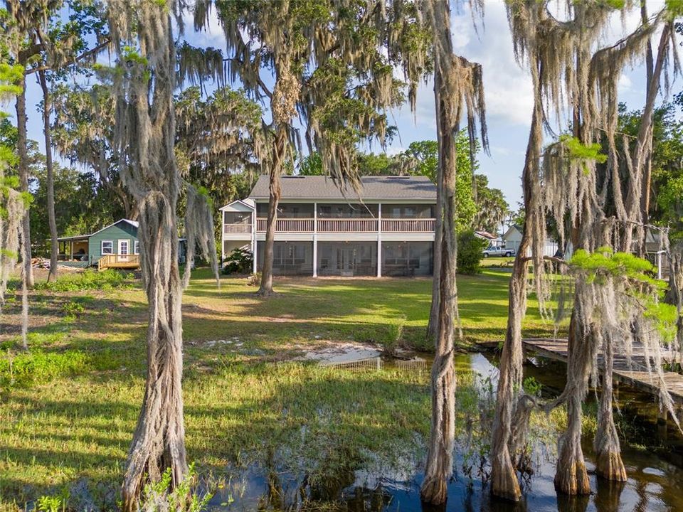 For Sale: $995,000 (4 beds, 4 baths, 3058 Square Feet)