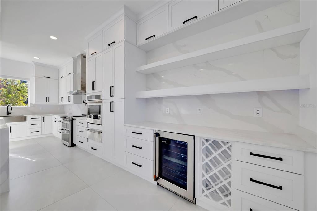 En Venta: $1,245,000 (5 camas, 4 baños, 3098 Pies cuadrados)