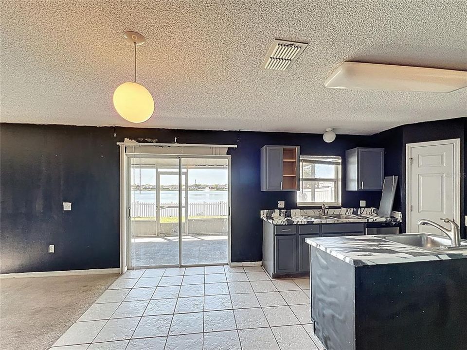 For Sale: $374,100 (4 beds, 2 baths, 2844 Square Feet)