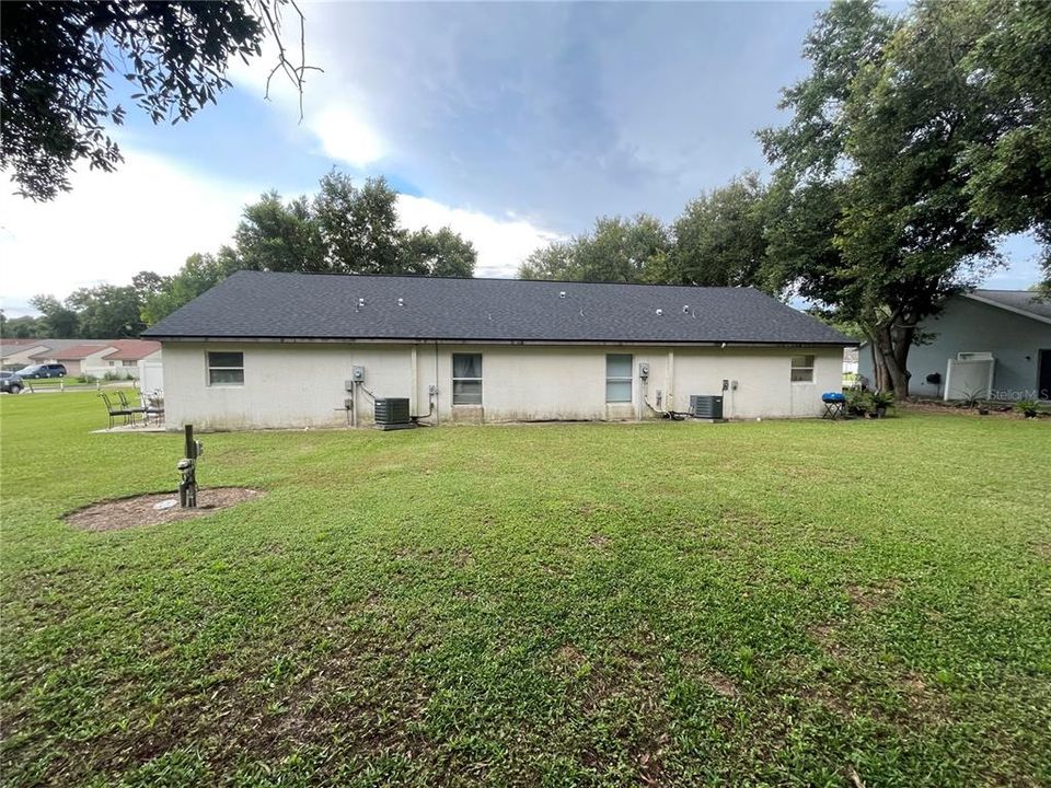 For Sale: $350,000 (4 beds, 0 baths, 2211 Square Feet)