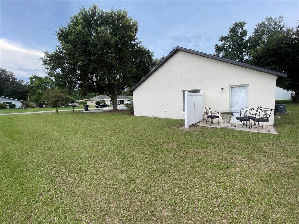 For Sale: $350,000 (4 beds, 0 baths, 2211 Square Feet)