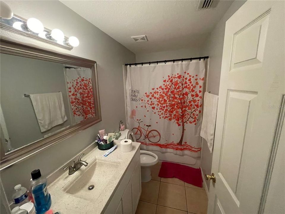 For Sale: $350,000 (4 beds, 0 baths, 2211 Square Feet)