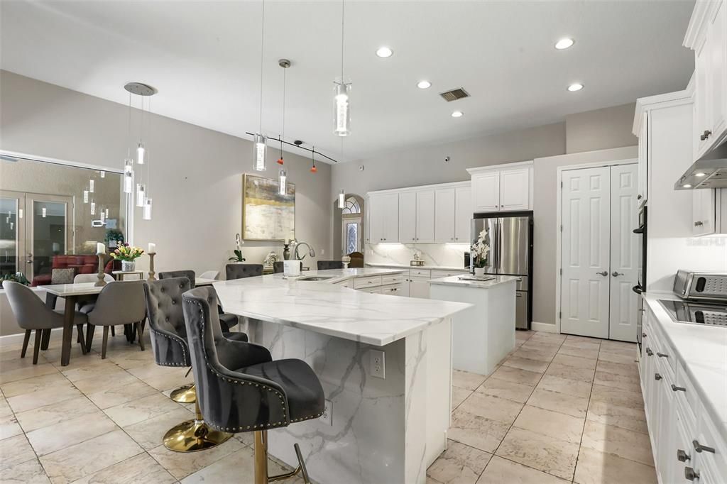 For Sale: $960,000 (5 beds, 4 baths, 3891 Square Feet)
