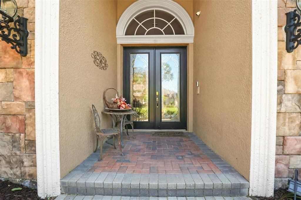 For Sale: $960,000 (5 beds, 4 baths, 3891 Square Feet)