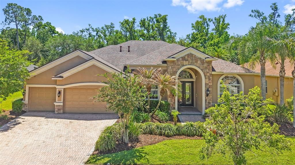 For Sale: $960,000 (5 beds, 4 baths, 3891 Square Feet)