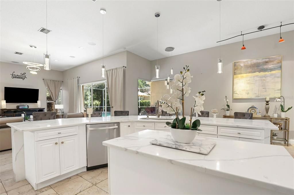 For Sale: $960,000 (5 beds, 4 baths, 3891 Square Feet)