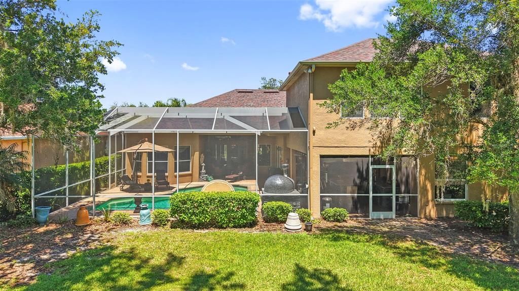 For Sale: $960,000 (5 beds, 4 baths, 3891 Square Feet)