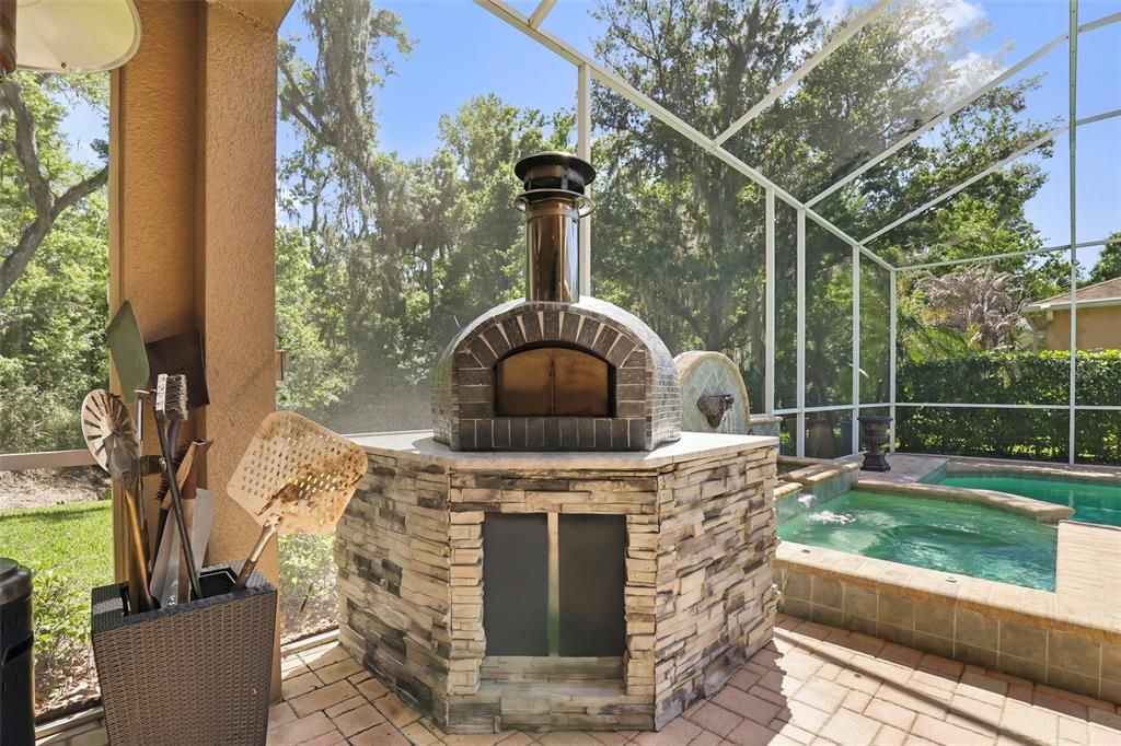 For Sale: $960,000 (5 beds, 4 baths, 3891 Square Feet)
