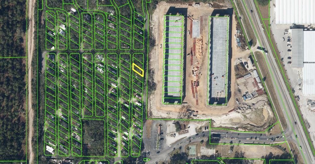 На продажу: $35,000 (0.04 acres)