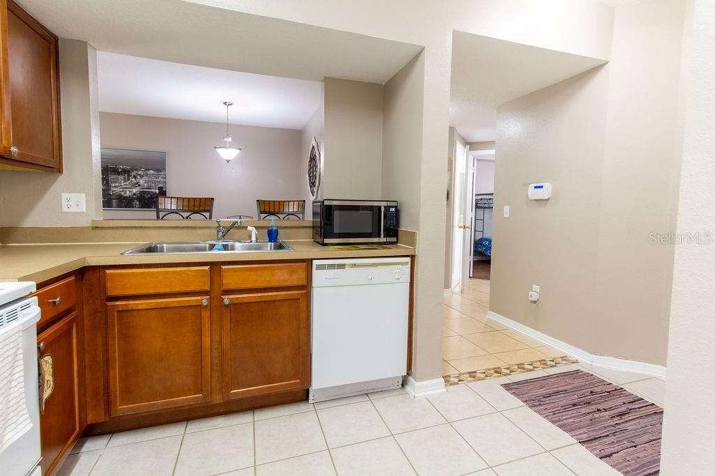 For Sale: $169,000 (3 beds, 2 baths, 1151 Square Feet)