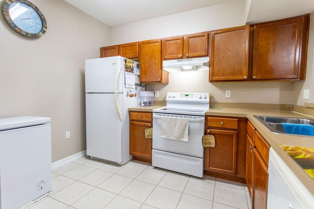 For Sale: $169,000 (3 beds, 2 baths, 1151 Square Feet)