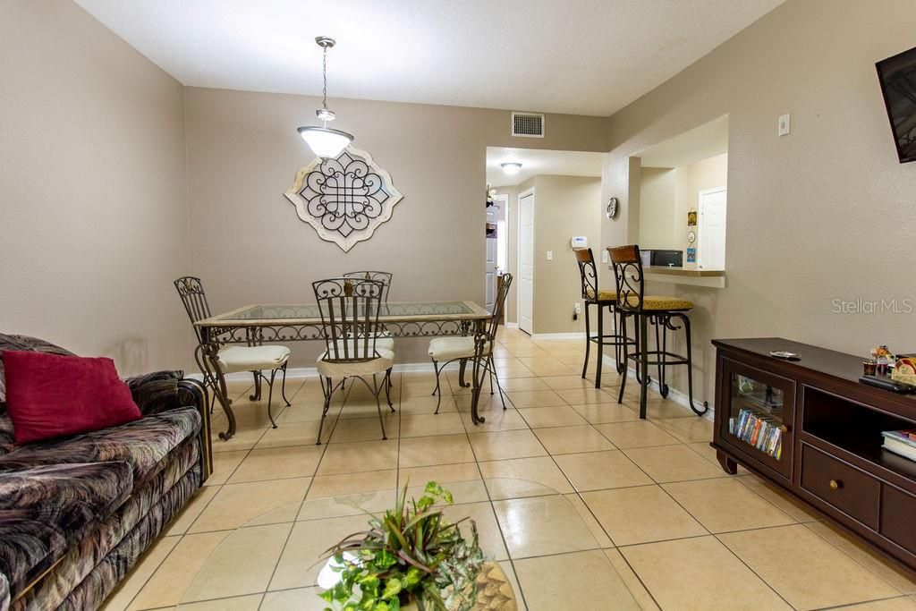 For Sale: $169,000 (3 beds, 2 baths, 1151 Square Feet)
