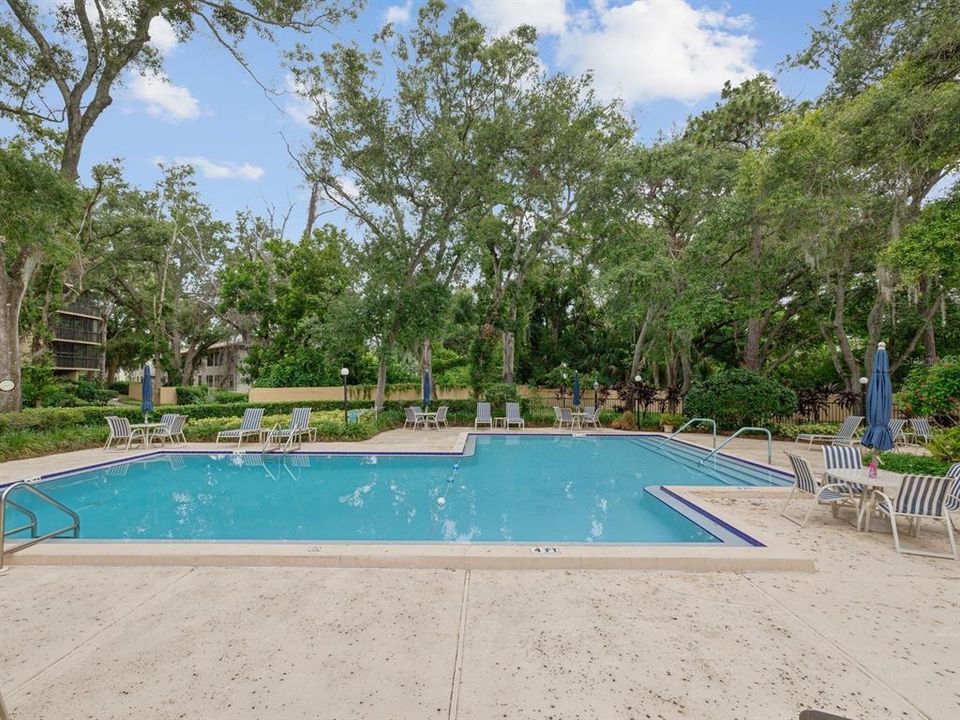 For Sale: $204,900 (2 beds, 2 baths, 1250 Square Feet)
